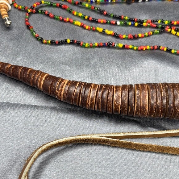 Multicolor Beaded Necklace Set - Picture 3 of 4